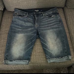 Levi's® Women's Mid-Rise Bermuda Jean Shorts